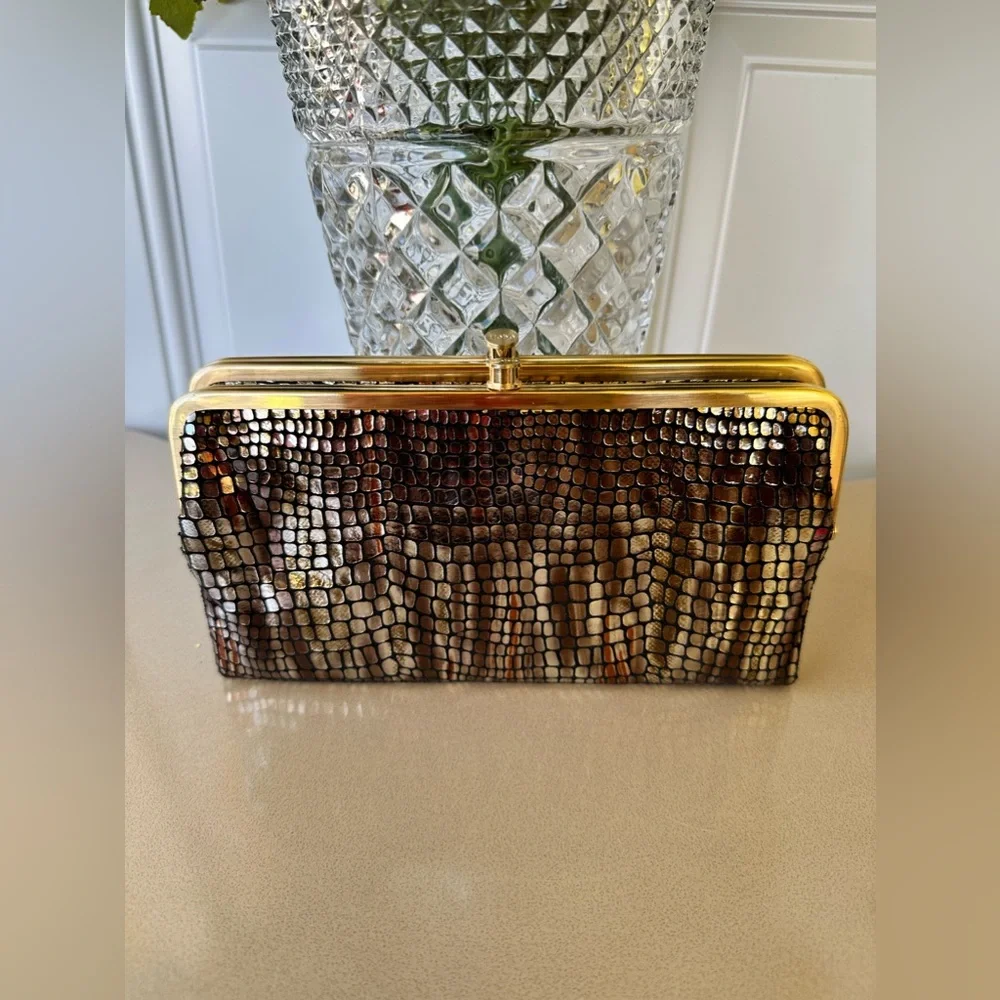 New HOBO The Original Embossed Mixed Metallic Scales Wallet - Picture 12 of 12